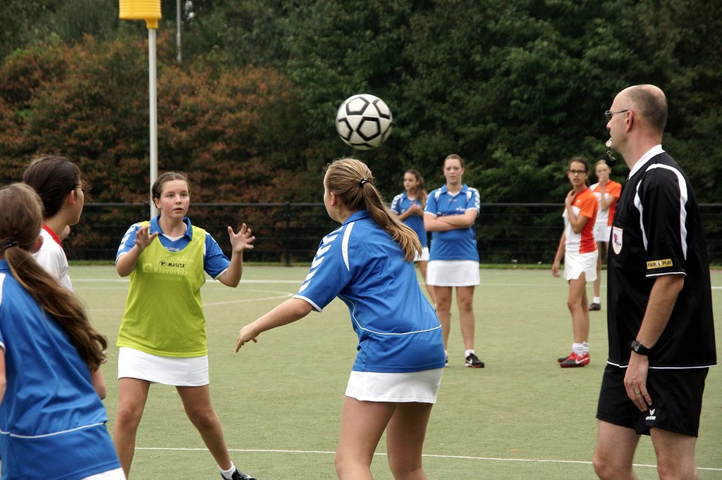 Korfbal C2  5 oktober-012.jpg